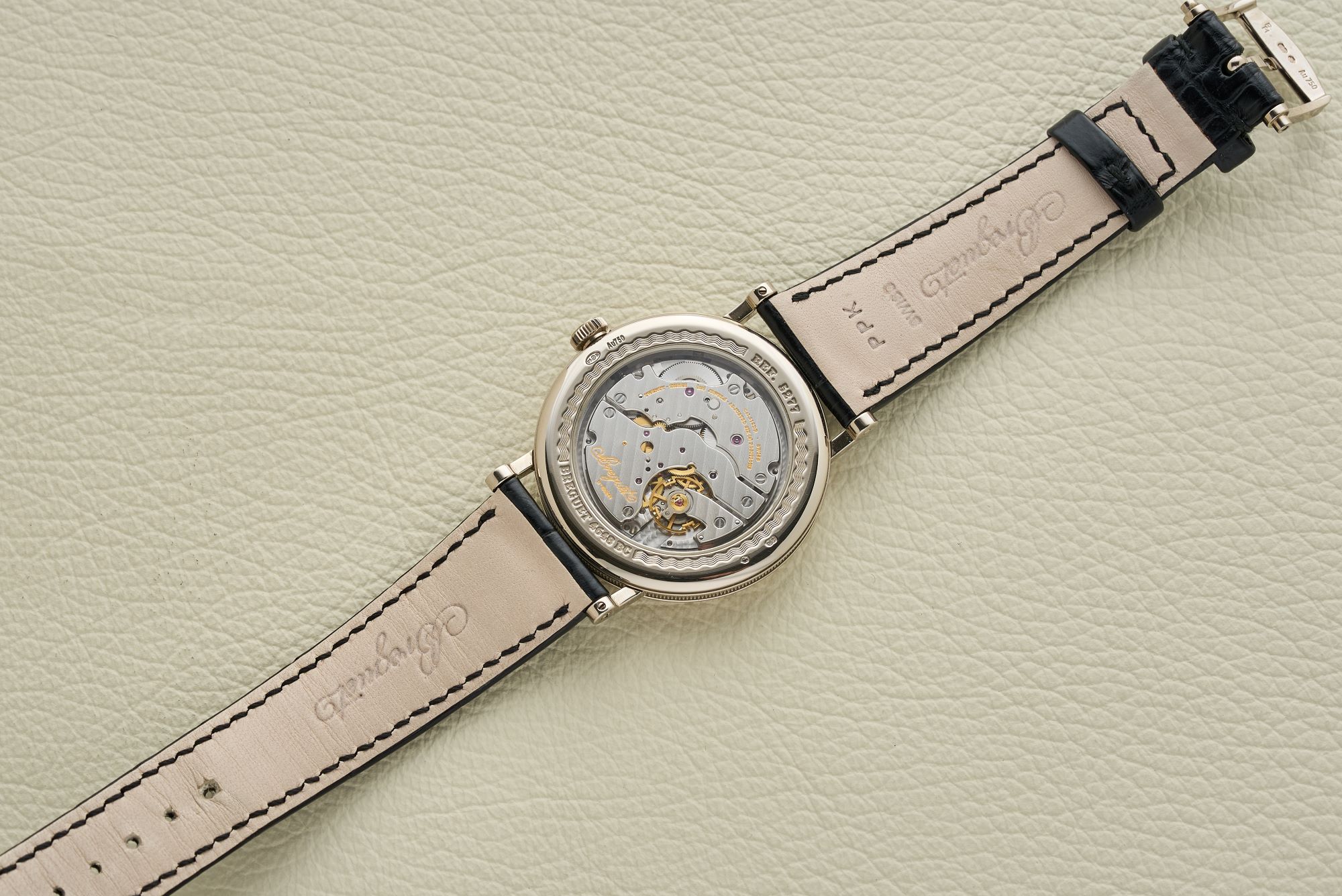 Ineichen Auctioneers - Classique Ref. 5277 in 18k White Gold