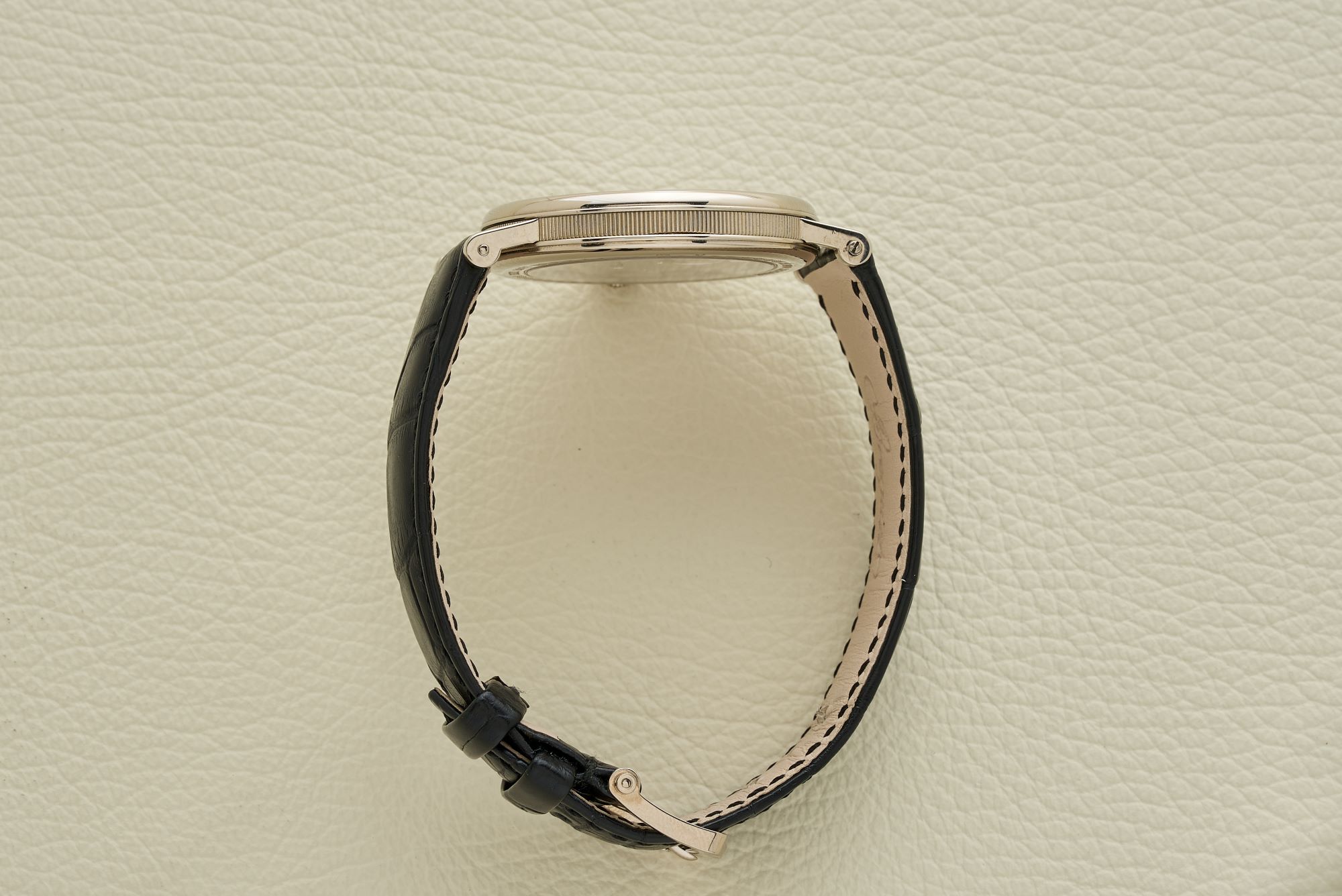 Ineichen Auctioneers - Classique Ref. 5277 in 18k White Gold