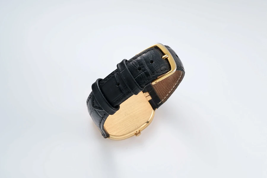 Ellipse Quartz Ref. 3838 in 18k Yellow Gold