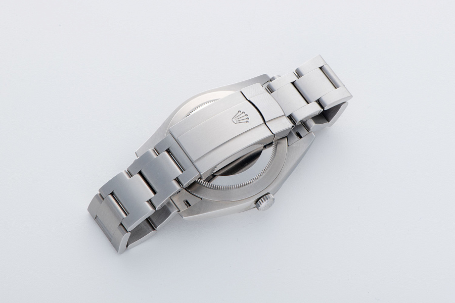 Oyster Perpetual Ref. 124300 with Aftermarket Dial Splendre Unique UK