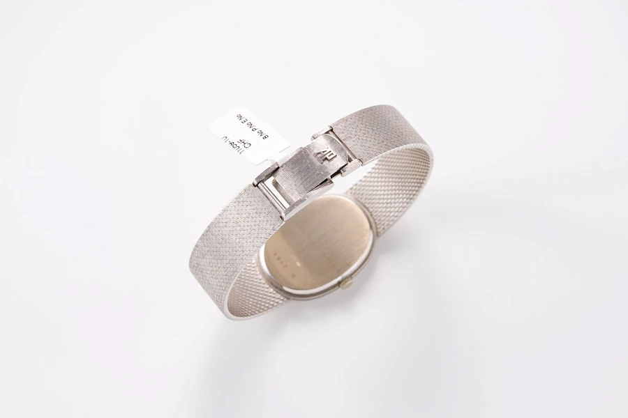 Elliptical Ladies Watch in 18k White Gold