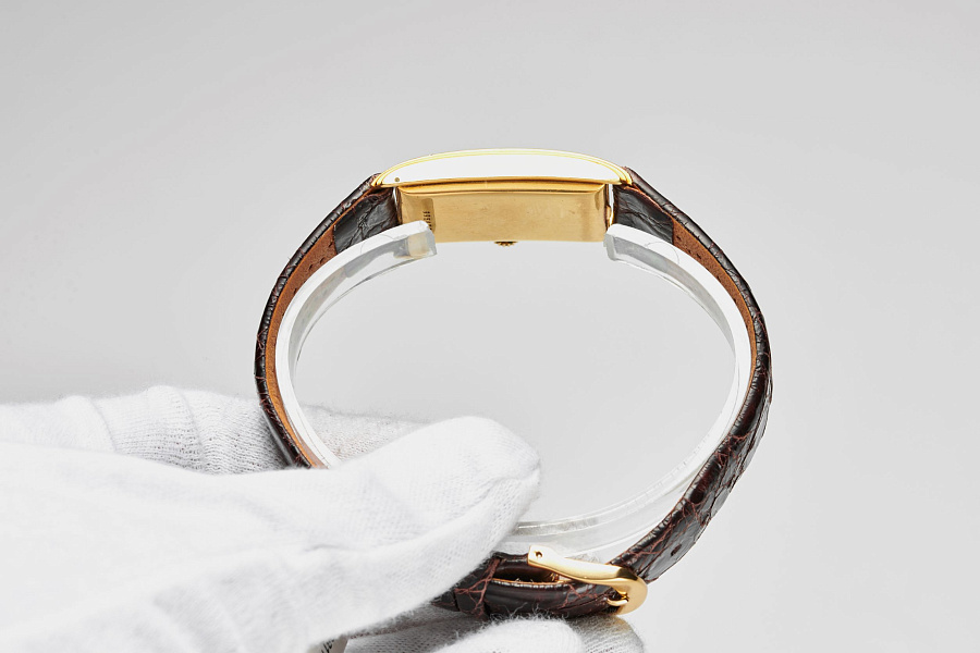 Rectangular 750/1000 Yellow Gold
