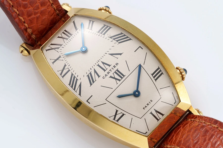 Tonneau Dual Time Ref. W1502853 in 18k Yellow Gold