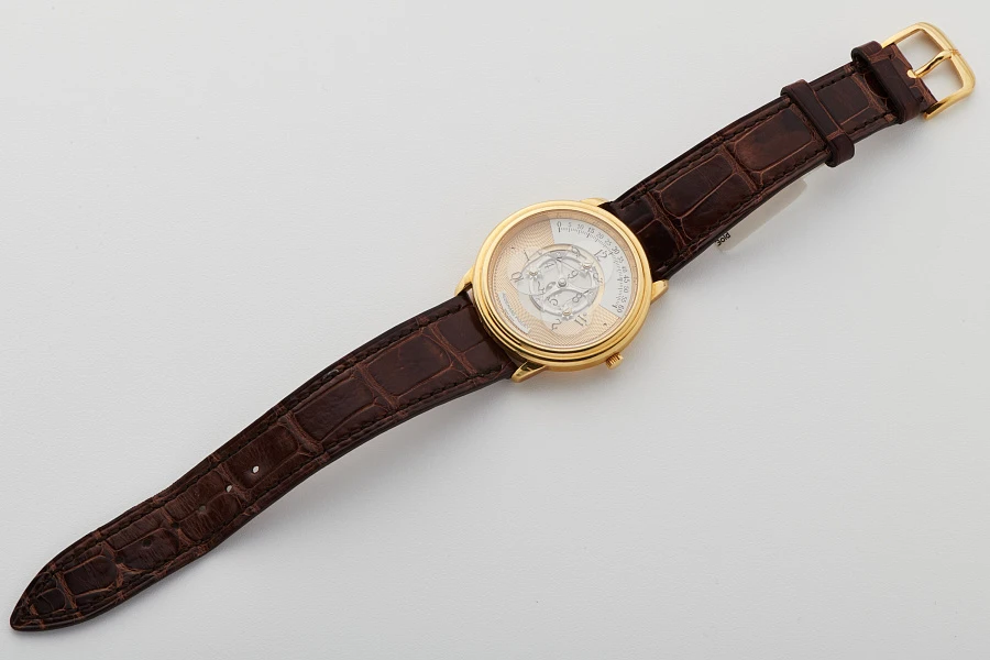 Star Wheel Ref. 25720BA in 18k Yellow Gold