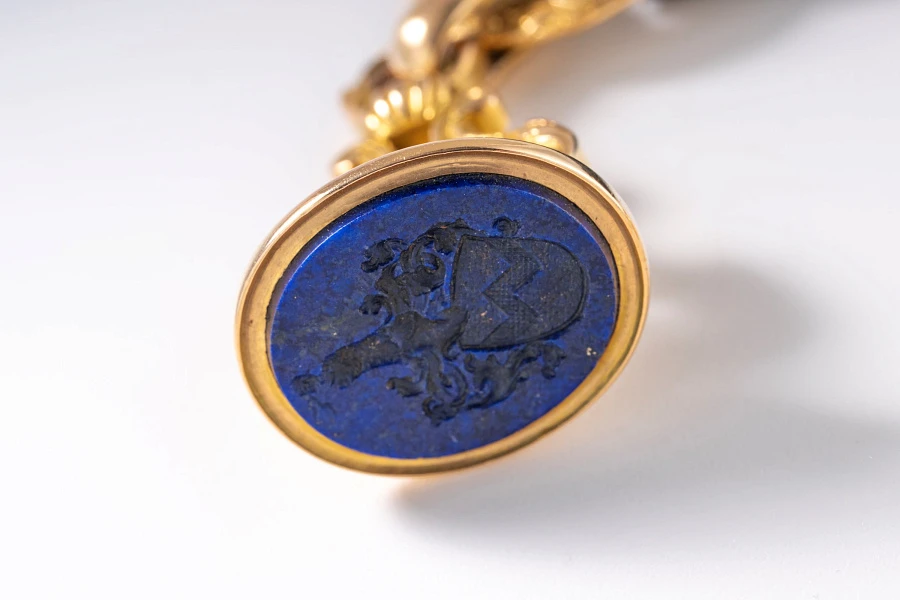 Pocket Watch in 18k Yellow Gold on Decorative Seal Pendant