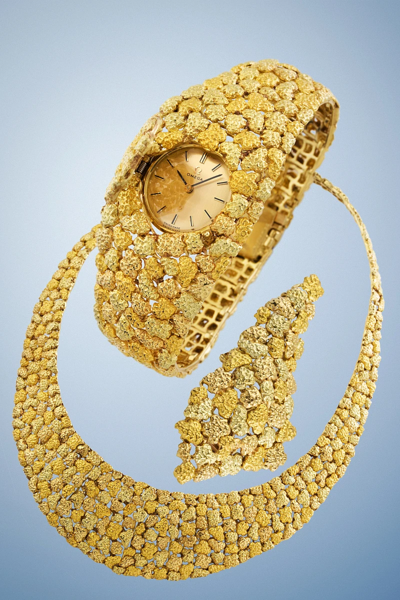 Watch and Jewelry Set in 18k Yellow Gold