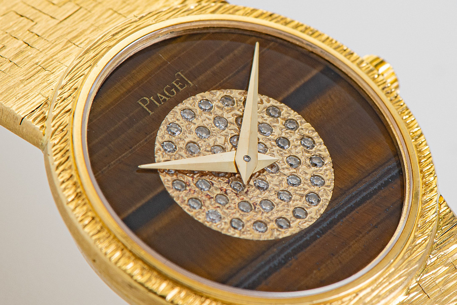 Tiger Eye and Diamond Dial Watch in 18k Yellow Gold 924A6