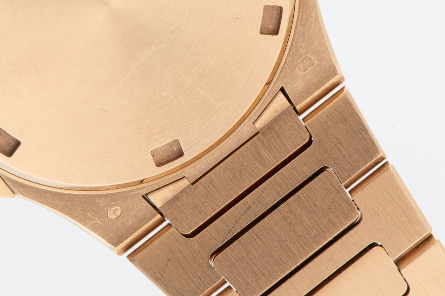 Nautilus Ref. 7010 in 18k Rose Gold