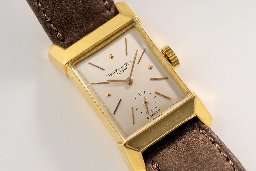 Rectangular Ref. 2553 in 18k Yellow Gold