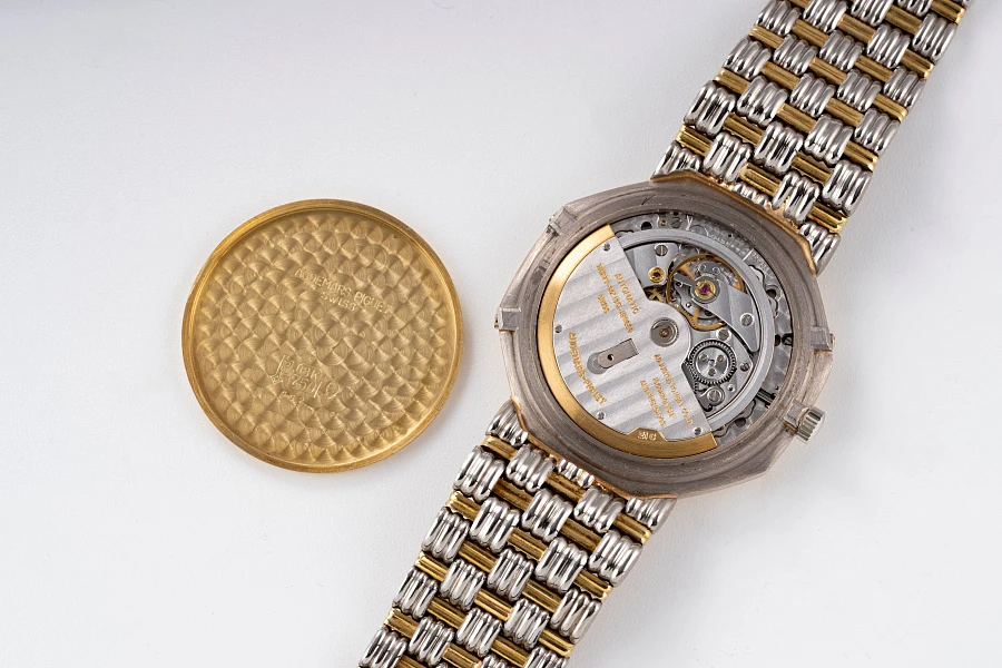 Quantième Perpetual Calendar Ref. 5557CA in 18k White and Yellow Gold