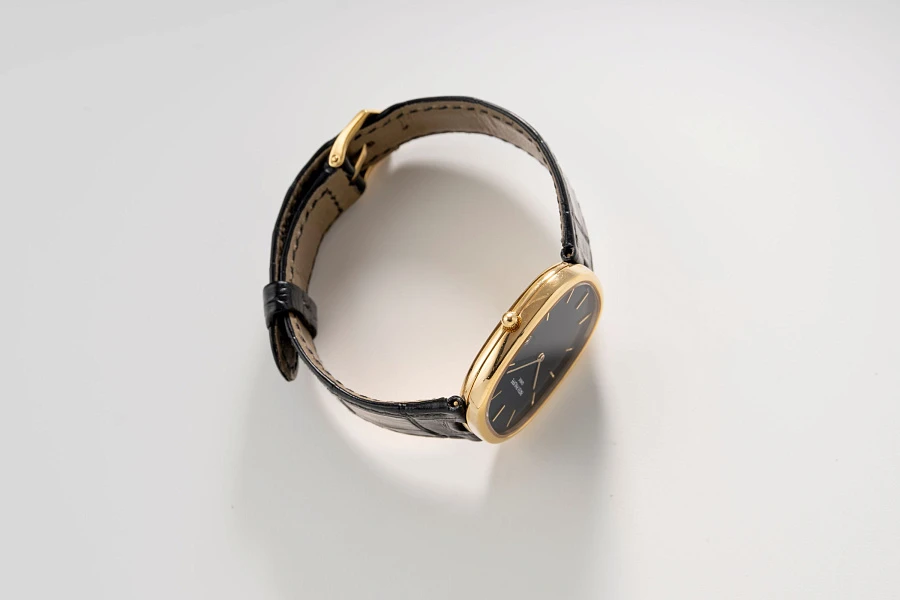 Ellipse Quartz Ref. 3747 in 18k Yellow Gold