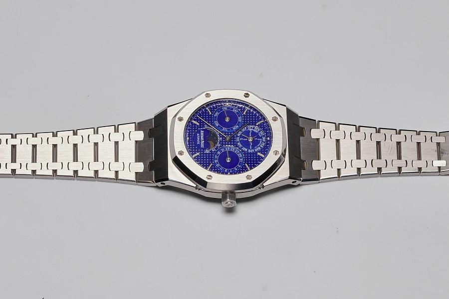 Royal Oak Perpetual Calender Yves Klein
