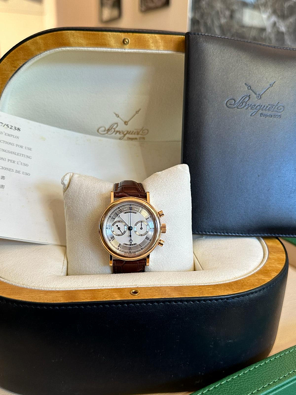 Classique Chronograph 5237
