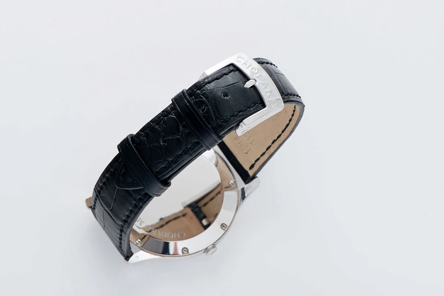 L.U.C Ultra Thin Watch with Micro Rotor Ref. 16/1902 in 18k White Gold
