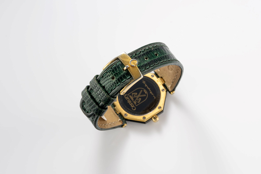 Green Sapphire in 18k Yellow Gold