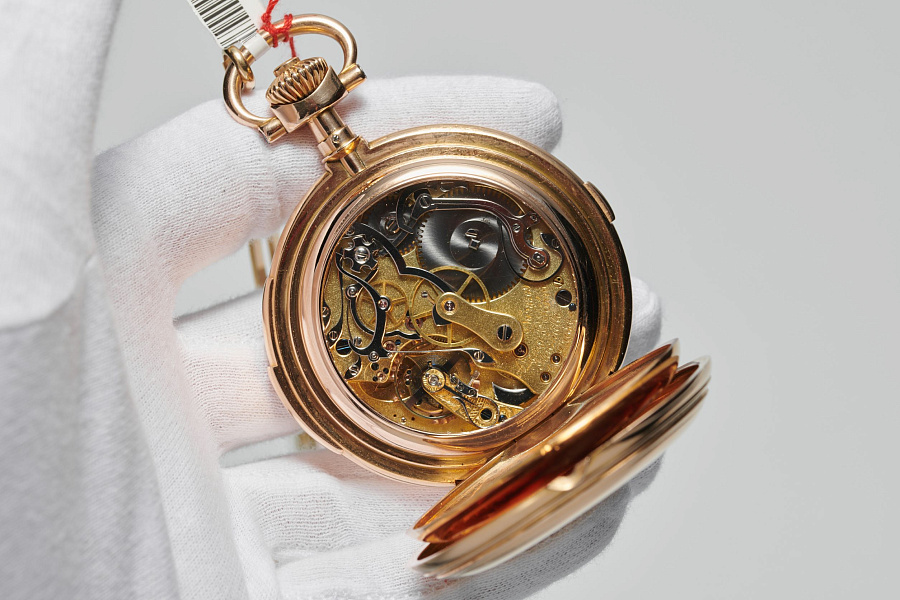 A. Lange & Söhne Hunter Case 1/4 Repeater Chronopraph