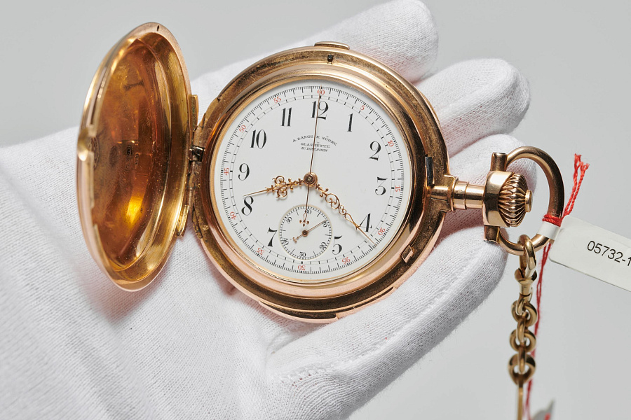 A. Lange & Söhne Hunter Case 1/4 Repeater Chronopraph