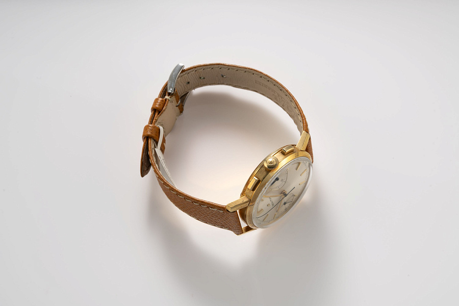 Chronograph in 18k Yellow Gold