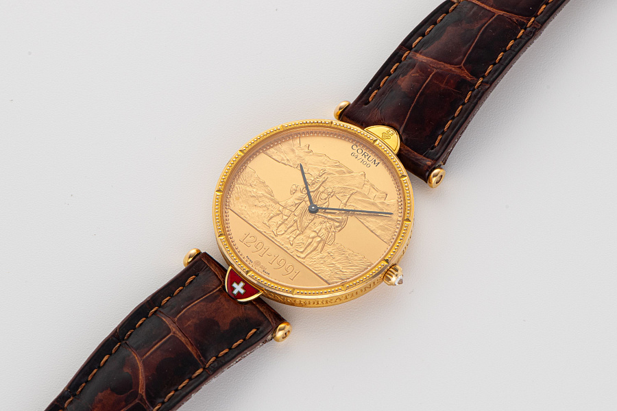 Helvetia 64/100 in 18k Yellow Gold