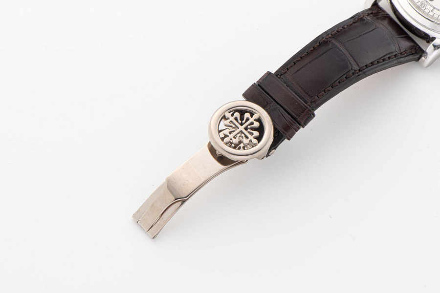 Chronograph Ref. 5070G in 18k White Gold