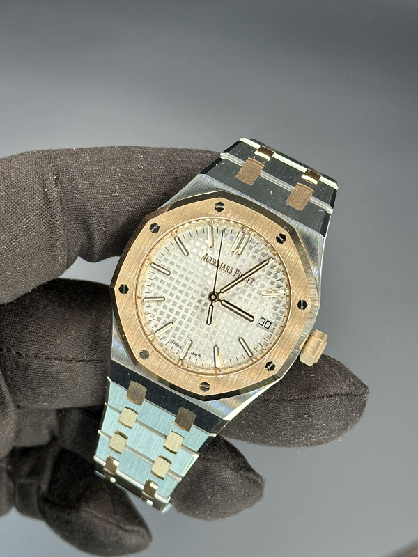 Royal Oak 37mm Steel & Rose Gold