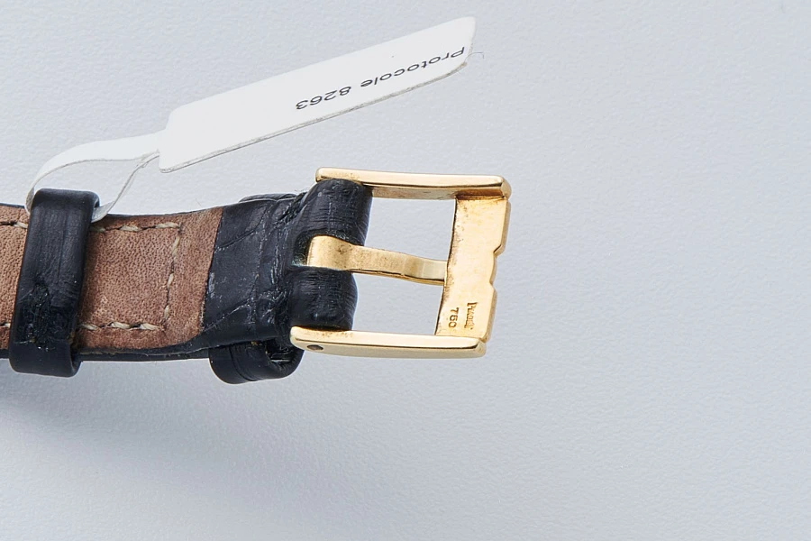 Protocole Ref. 8263 with Onyx Dial in 18k Yellow Gold