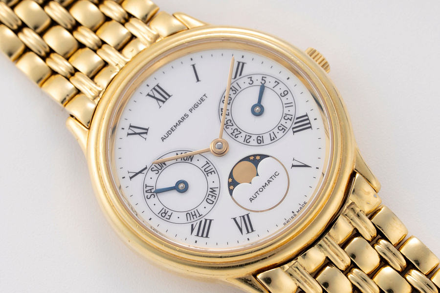 Day-Date Moonphase Ref. 25589BA in 18k Yellow Gold