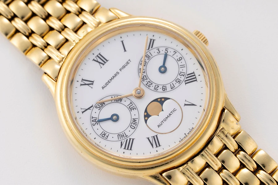 Day-Date Moonphase Ref. 25589BA in 18k Yellow Gold