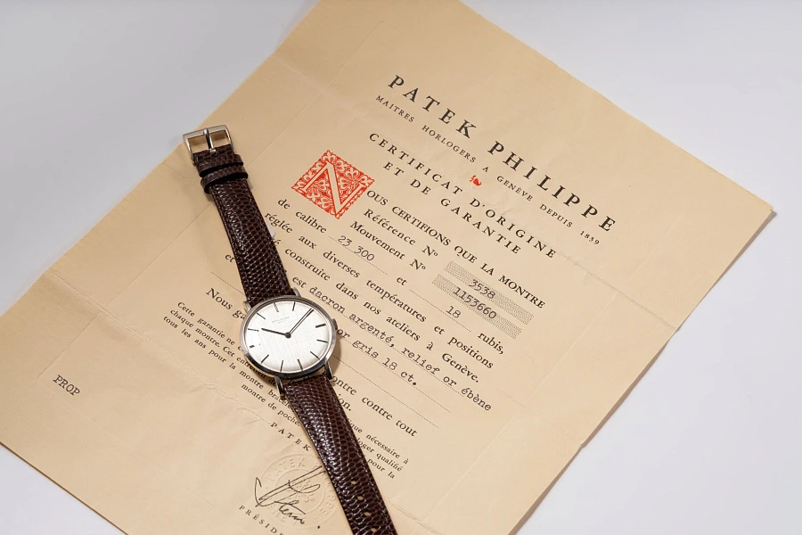 Calatrava Linen Dial Ref. 3538 in 18k White Gold