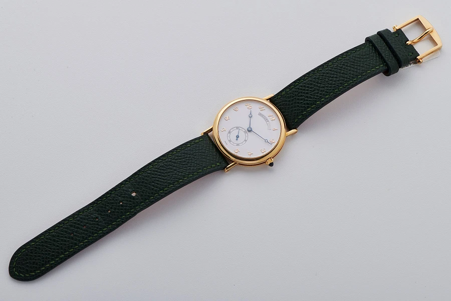 Classique Ref. 3290 Porcelain Dial