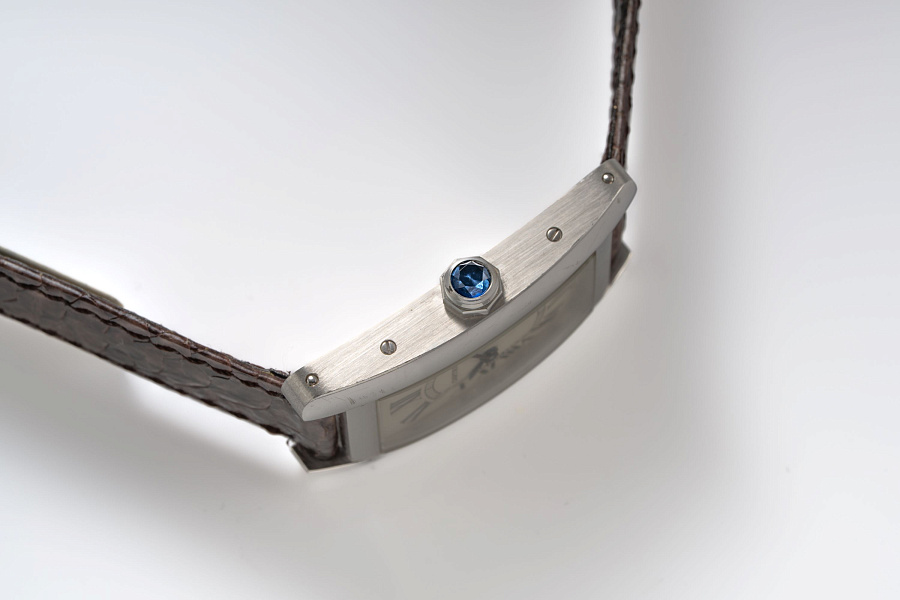 Tank Américaine Ref. 1713 in 18k White Gold