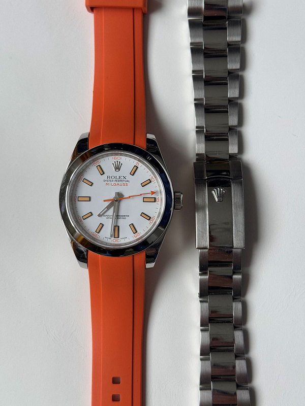 Milgauss 116400 White dial