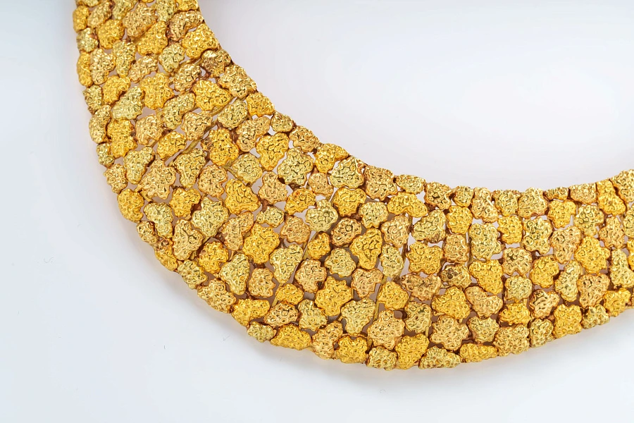 Watch and Jewelry Set in 18k Yellow Gold