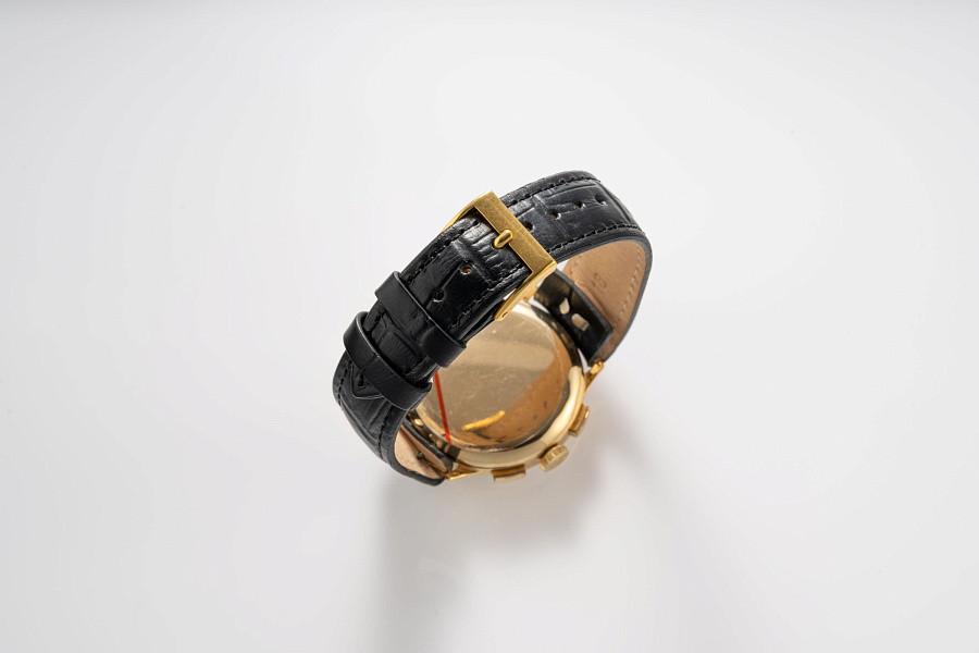 Chronograph in 18k Yellow Gold
