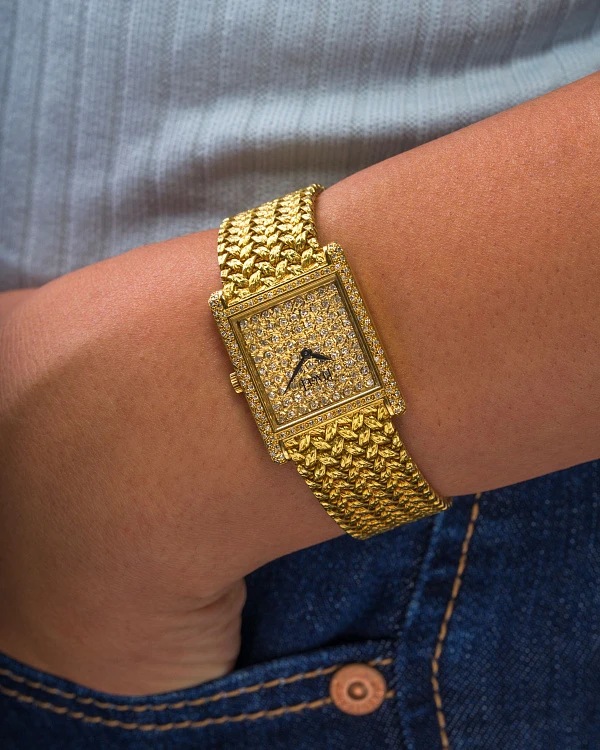Tank Ref. 90805 D2 in 18k Yellow Gold