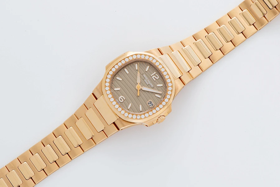 Nautilus Ref. 7010 in 18k Rose Gold