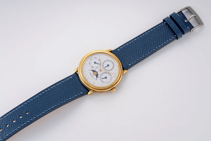 Quanitème Perpetual Calendar Ref. 25657 in 18k Yellow Gold