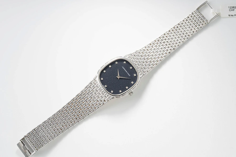Elliptical Dress Watch in 18k White Gold