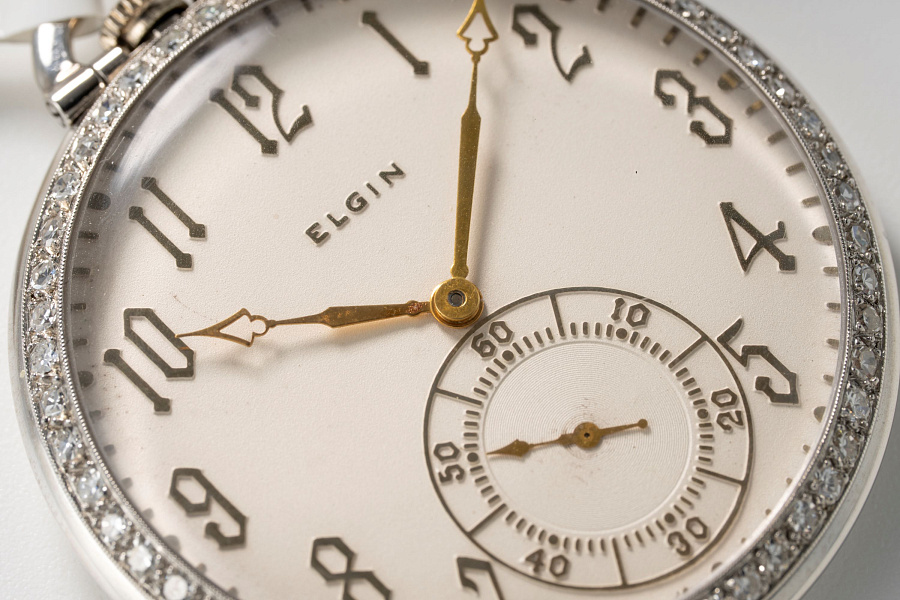 Pocket Watch with Pearls and Diamonds in Platinum