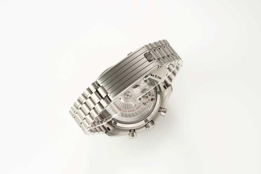 Speedmaster Racing in Stainless Steel
