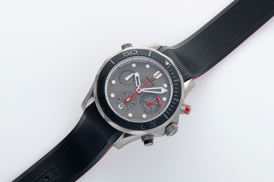 Seamaster Diver Emirates Diver 300 Titanium