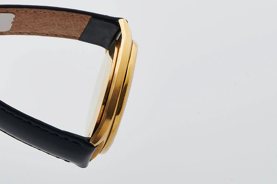 Early Quartz Ref. 3004 in 18k Yellow Gold