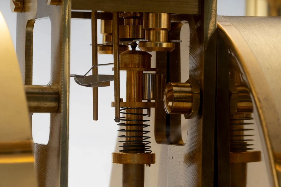 Atmos Table Clock in Gilt Brass