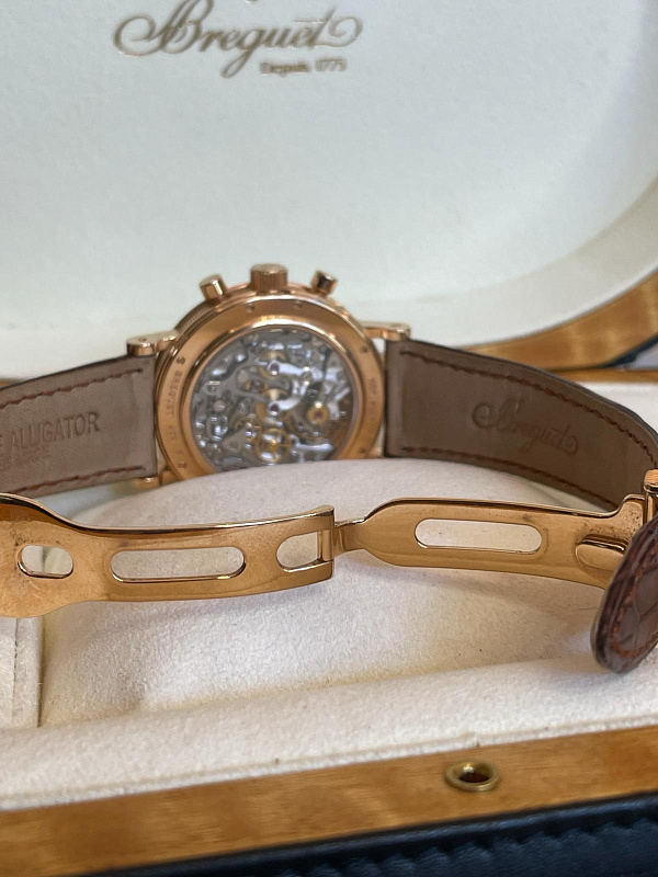 Classique Chronograph 5237
