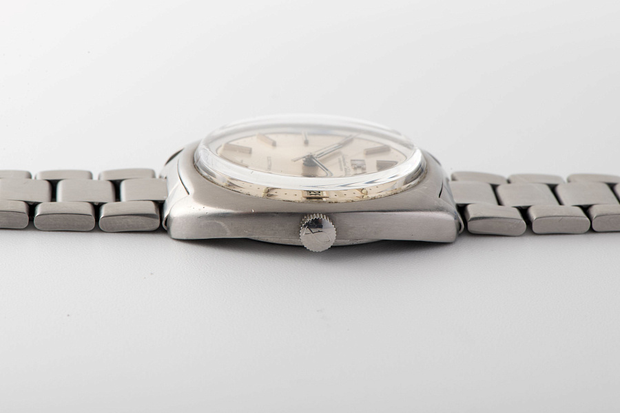 1970s Cushion Case Electronic Tuning Fork Watch