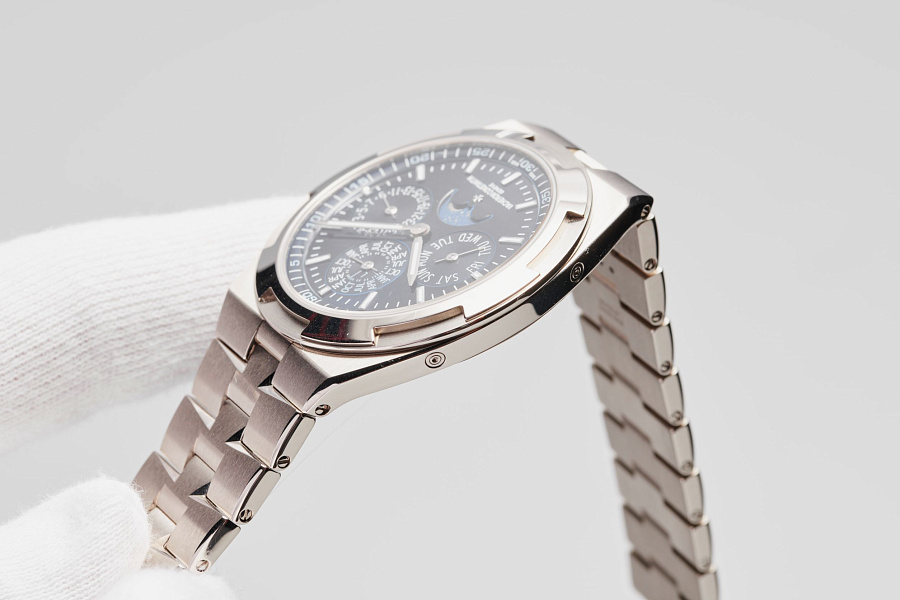 Overseas Perpetual Calendar