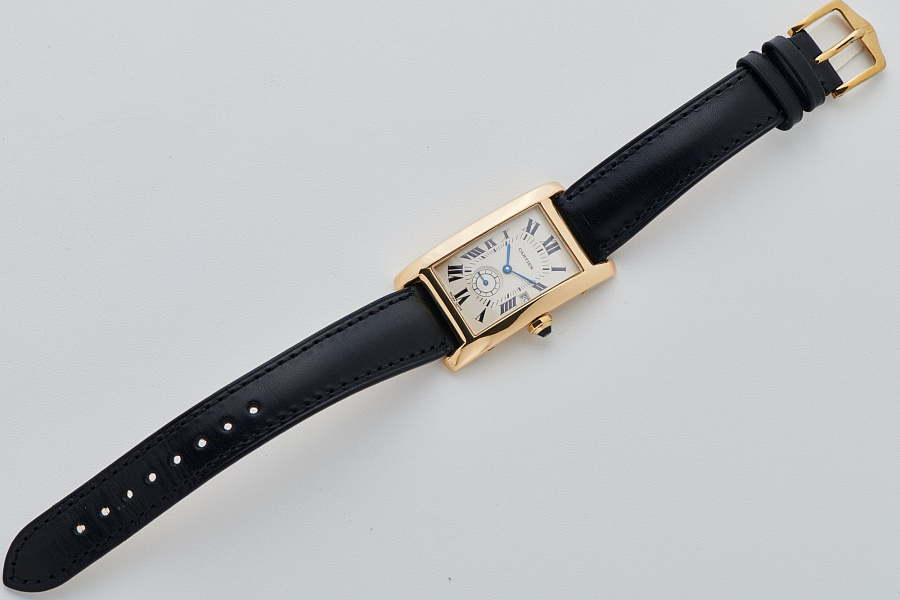 Tank Américaine Quartz in 18k Yellow Gold