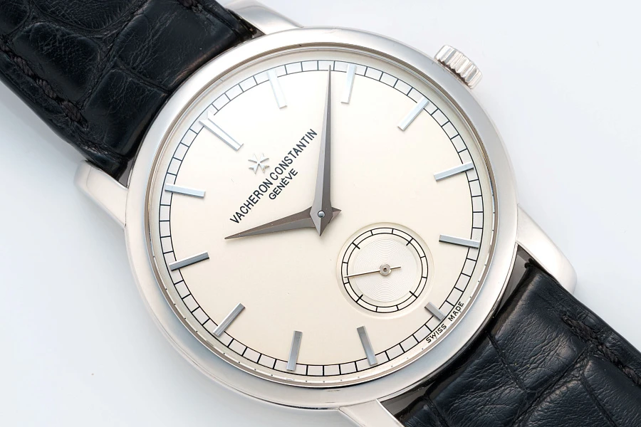 Traditionelle Ref. 82172 in 18k White Gold