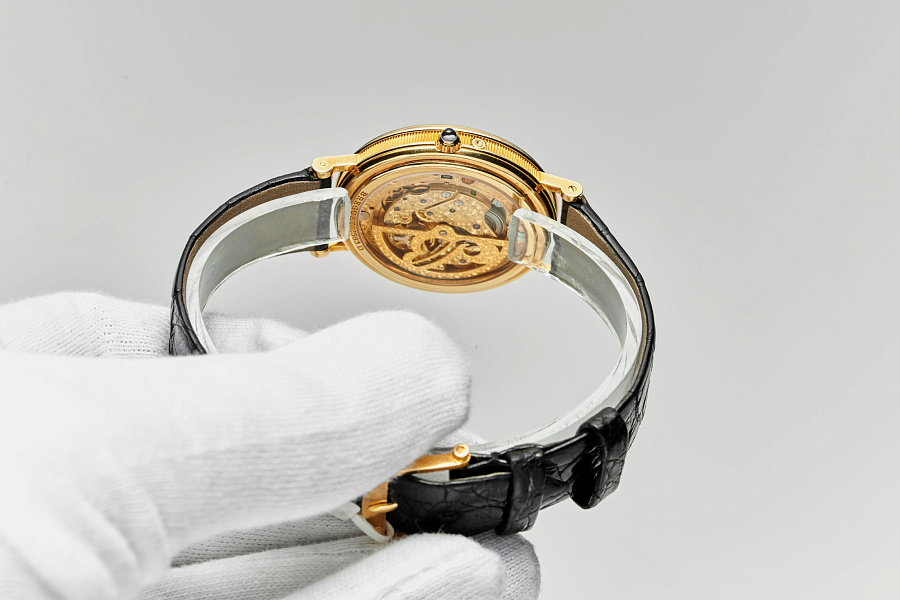 Classique Power Reserve & Moon Phase