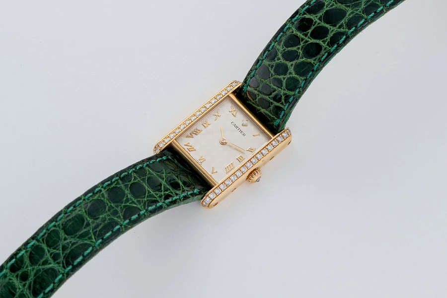 Tank Louis Ref. 11511 in 18k Yellow Gold with Diamonds